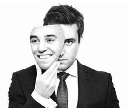 朋友不借钱还有必要交往下去吗,朋友之间如果不借钱成不了真朋友