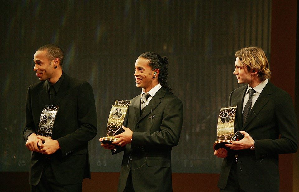 足球超燃瞬间罗纳尔迪尼奥,罗纳尔迪尼奥最完美的足球