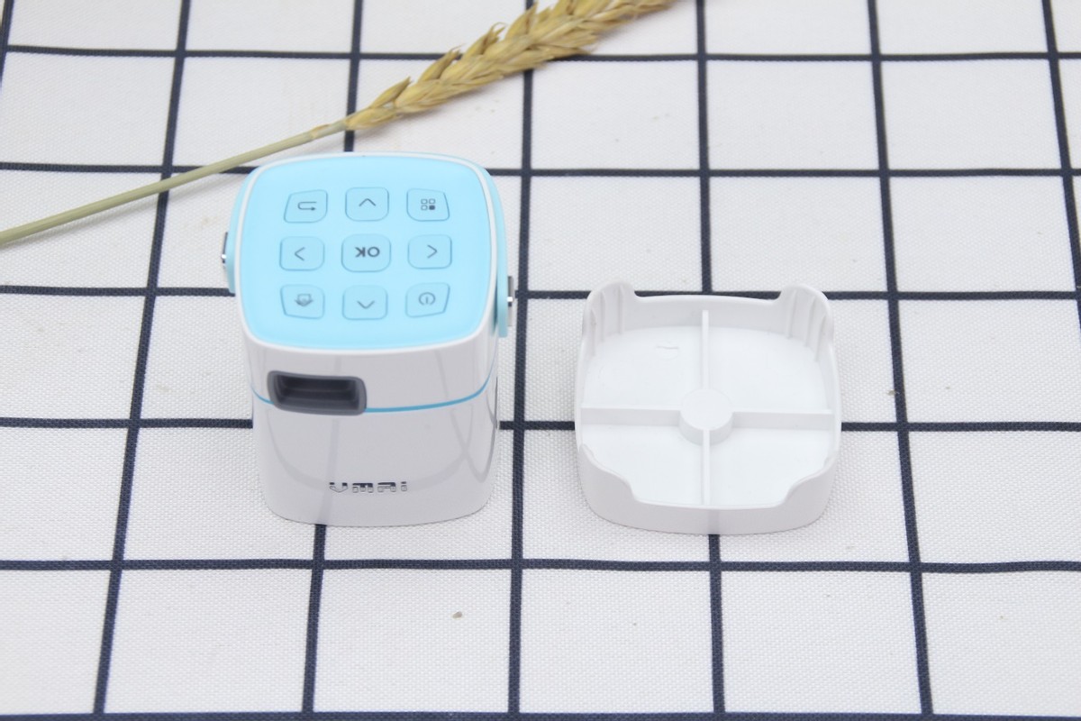 “啵啵”都在用的微投影，颜值和实力一样能打