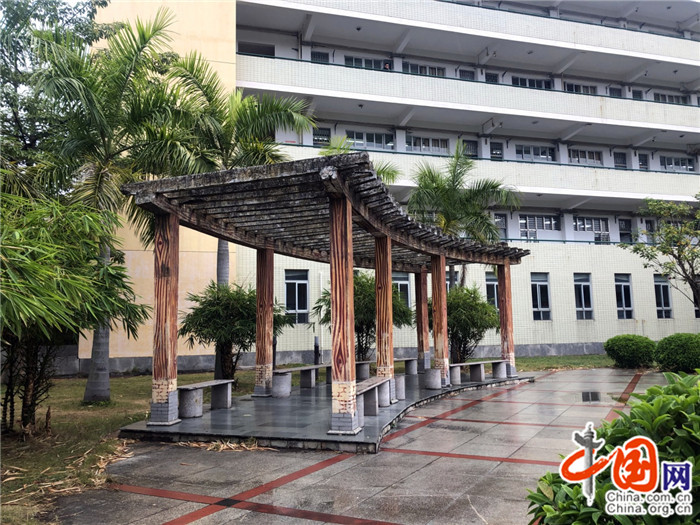 泉州经贸职业技术学院宣传视频,泉州经贸职业技术学院校内环境