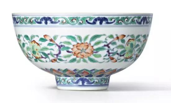 斗彩玲珑,斗彩姹紫特征