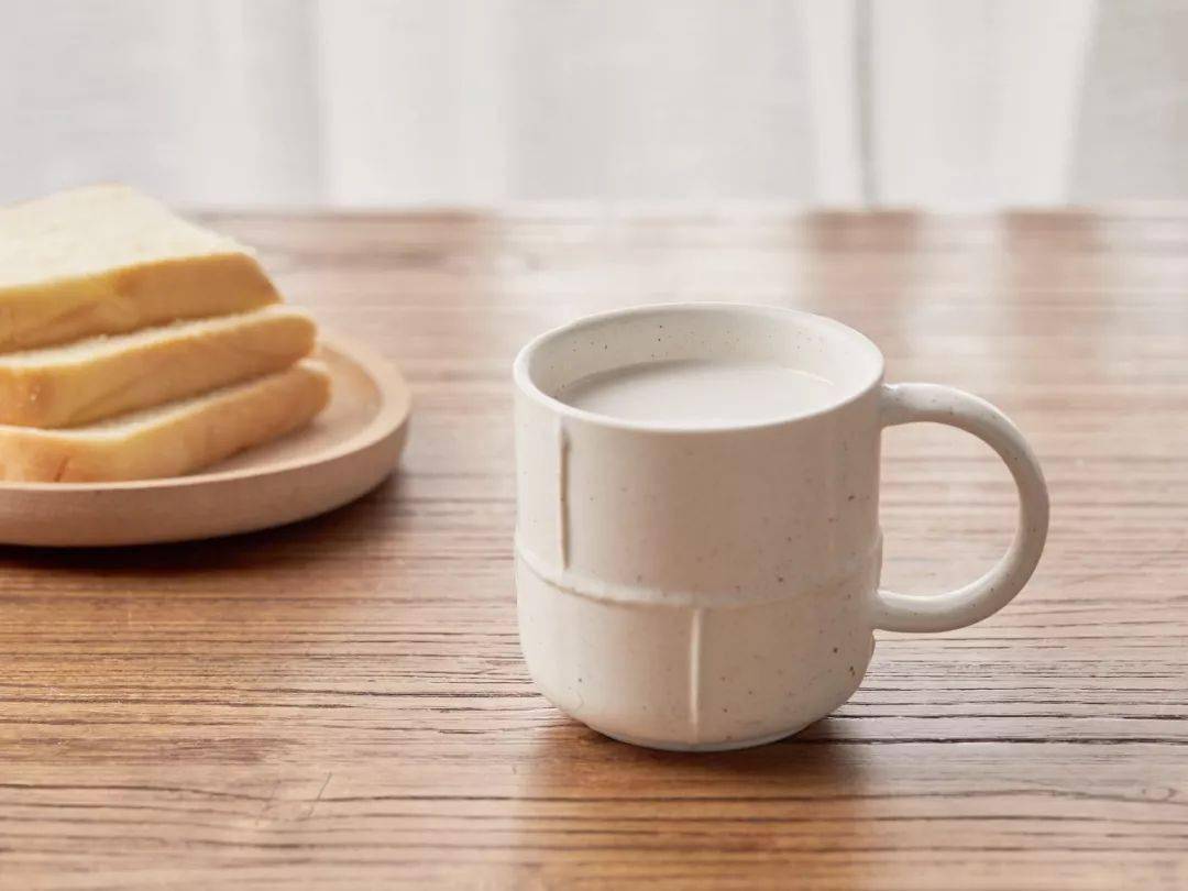 海南天然椰子汁好喝吗,正宗海南椰子鲜榨果汁