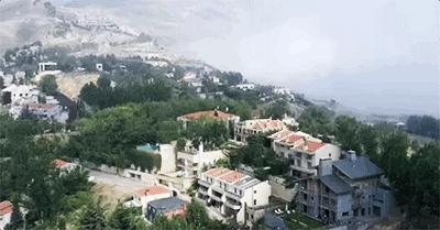 15万颗施华洛世奇水晶,eliesaab婚纱