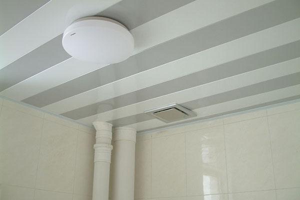 卫生间灯和排气扇开关安装视频,卫生间如何安装浴霸和排气扇