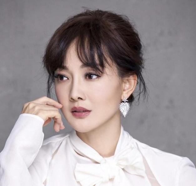 牛莉为什么嫁给丁克,牛莉最新状态