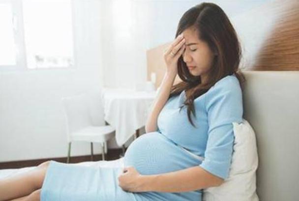 临产孕妇遭遇紧急情况,预产期多久去医院待产