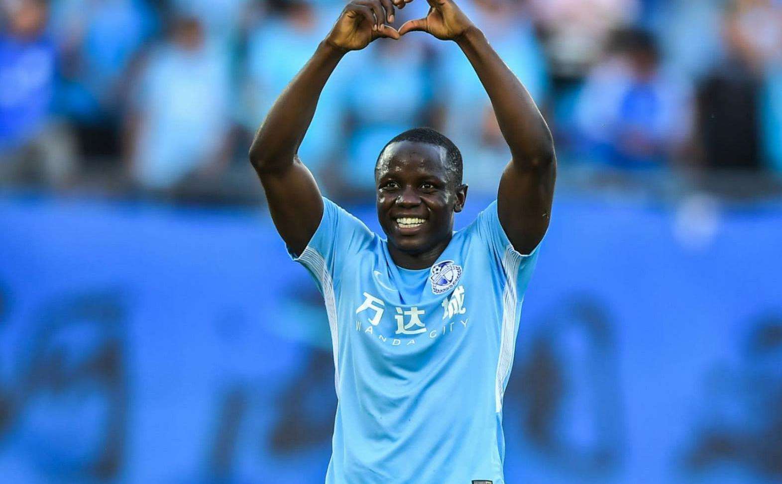 大连人队穆谢奎,大连主场穆谢奎