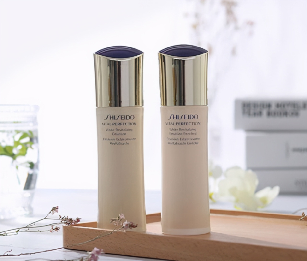 秋季皮肤干燥补水有刺痛感,秋季皮肤过敏保湿水乳