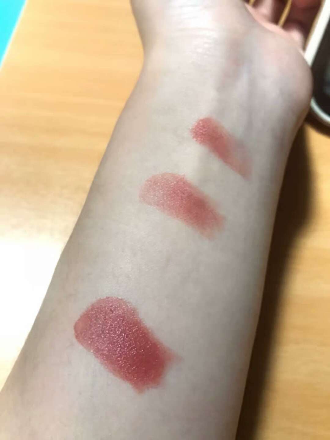 欧莱雅黑管220口红试色,欧莱雅吸油棒220试色