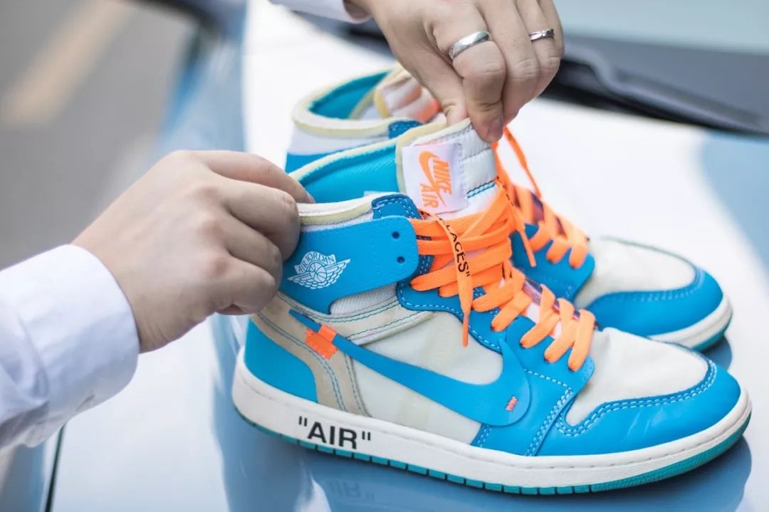 潮鞋与潮车是如此般配,90后年轻人就爱这一口