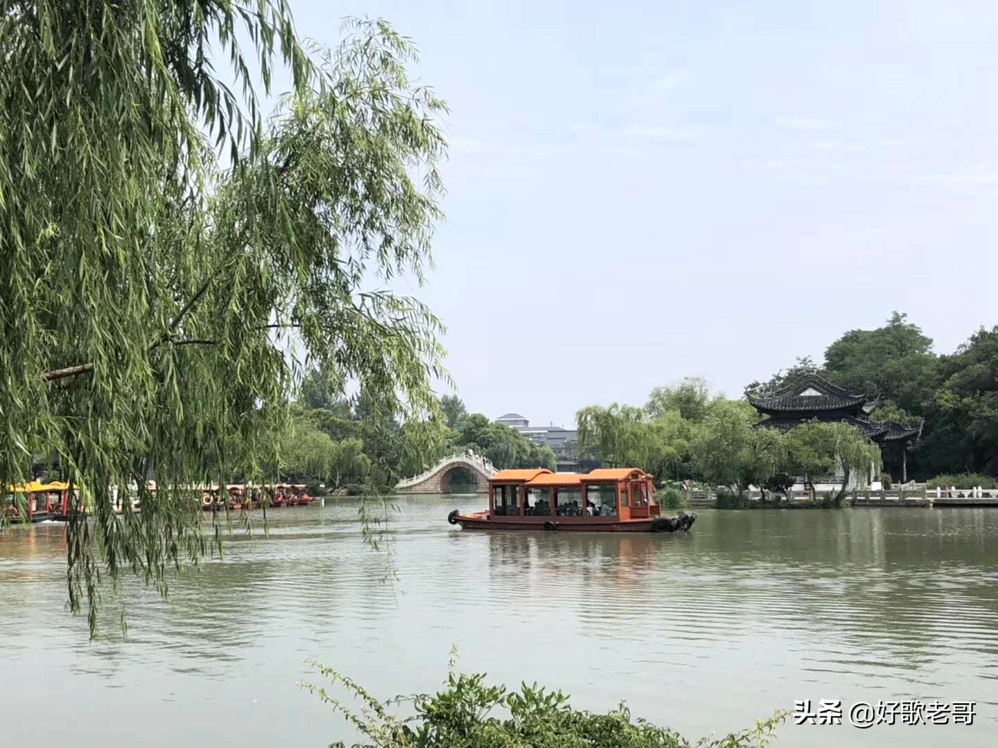 十里湖光,清澄缥碧,花木扶疏,连绵滴翠…瘦西湖游记