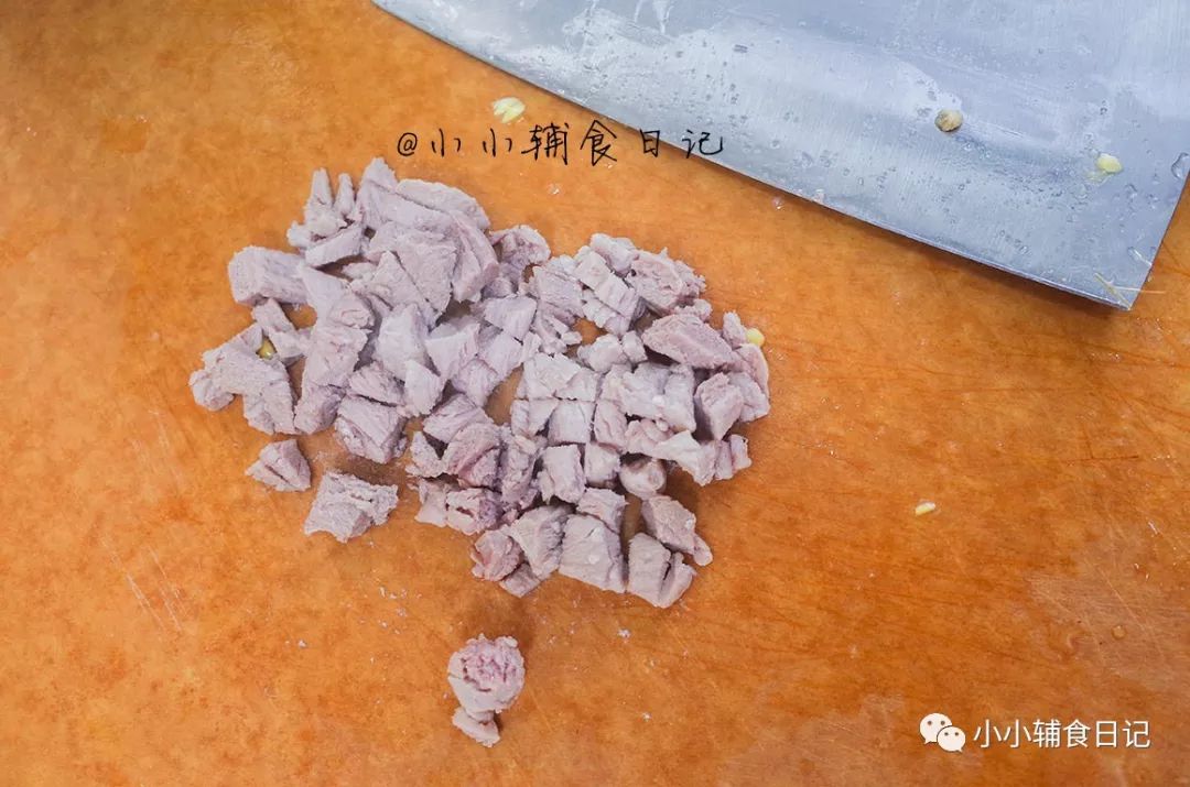 一岁多的孩子不爱吃肉和菜怎么办,孩子不爱吃东西吃了就吐怎么回事