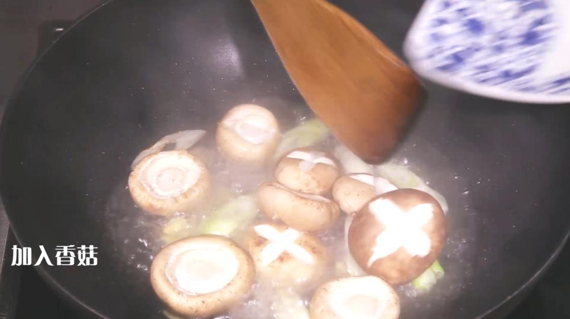 泡发海参香菇才好吃,海参的家常做法煲汤可以放香菇吗