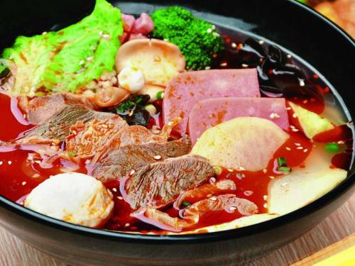 怀孕初期可以吃米线麻辣烫吗,怀孕可以吃不辣的麻辣烫吗