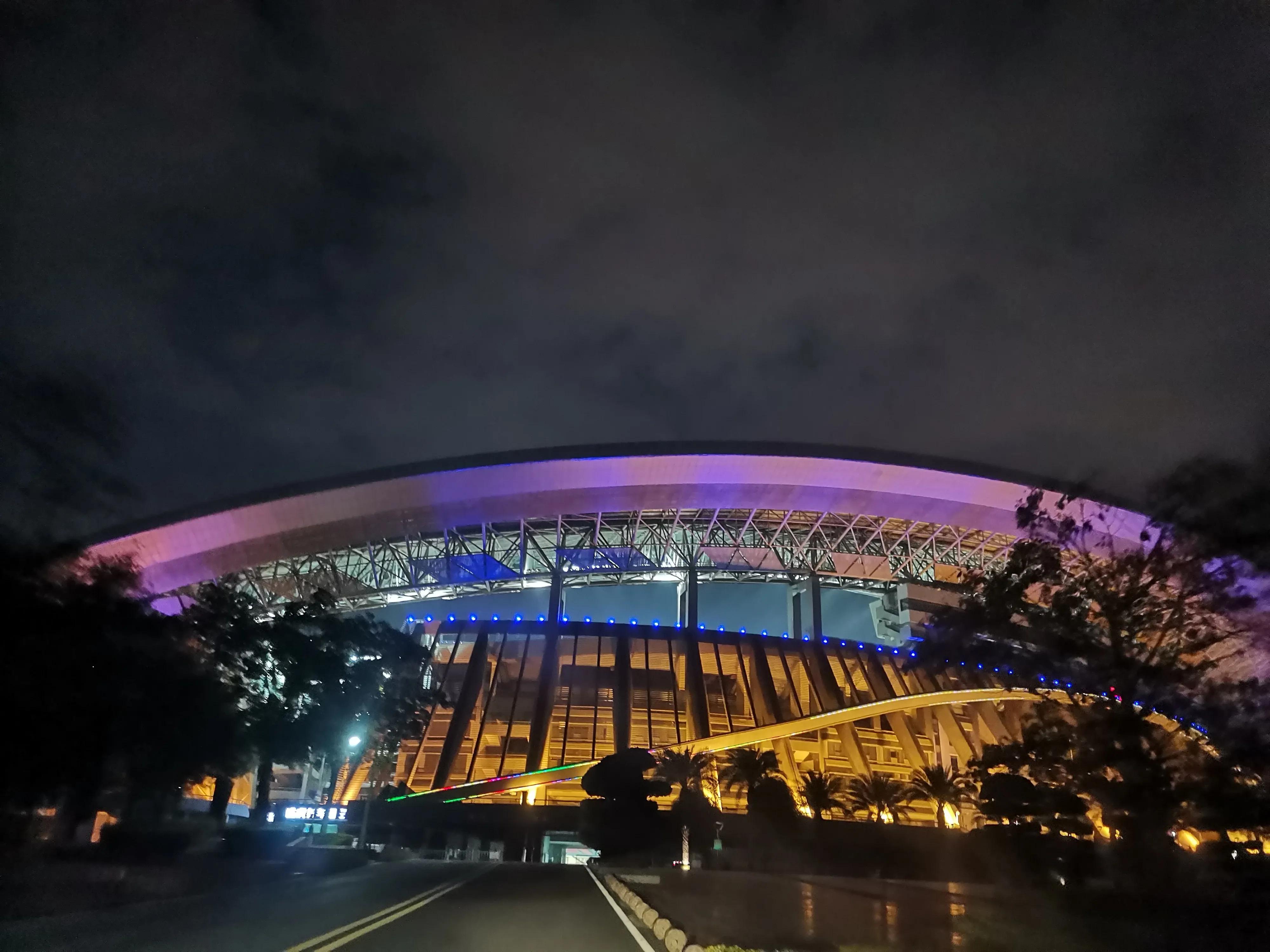 走进体育领略文化魅力,南宁体育中心足球比赛