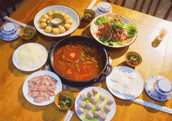 附近美食贵州酸汤火锅,凯里白酸汤和红酸汤哪个正宗
