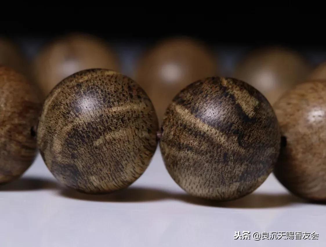 马泥涝沉香会越盘越黑吗,马泥涝沉香是入门级的吗