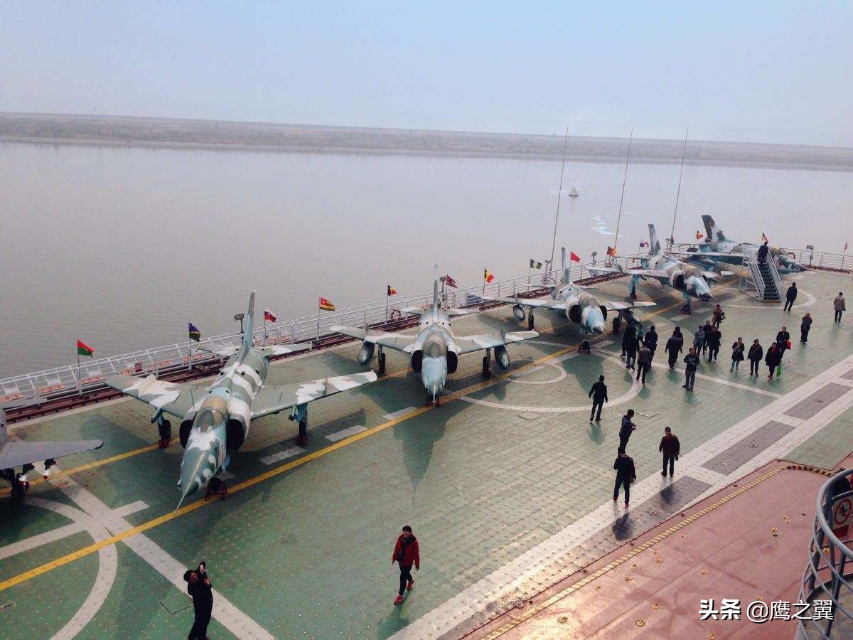 天津航母主题公园有几个航母,天津航母主题乐园在外面能看到吗