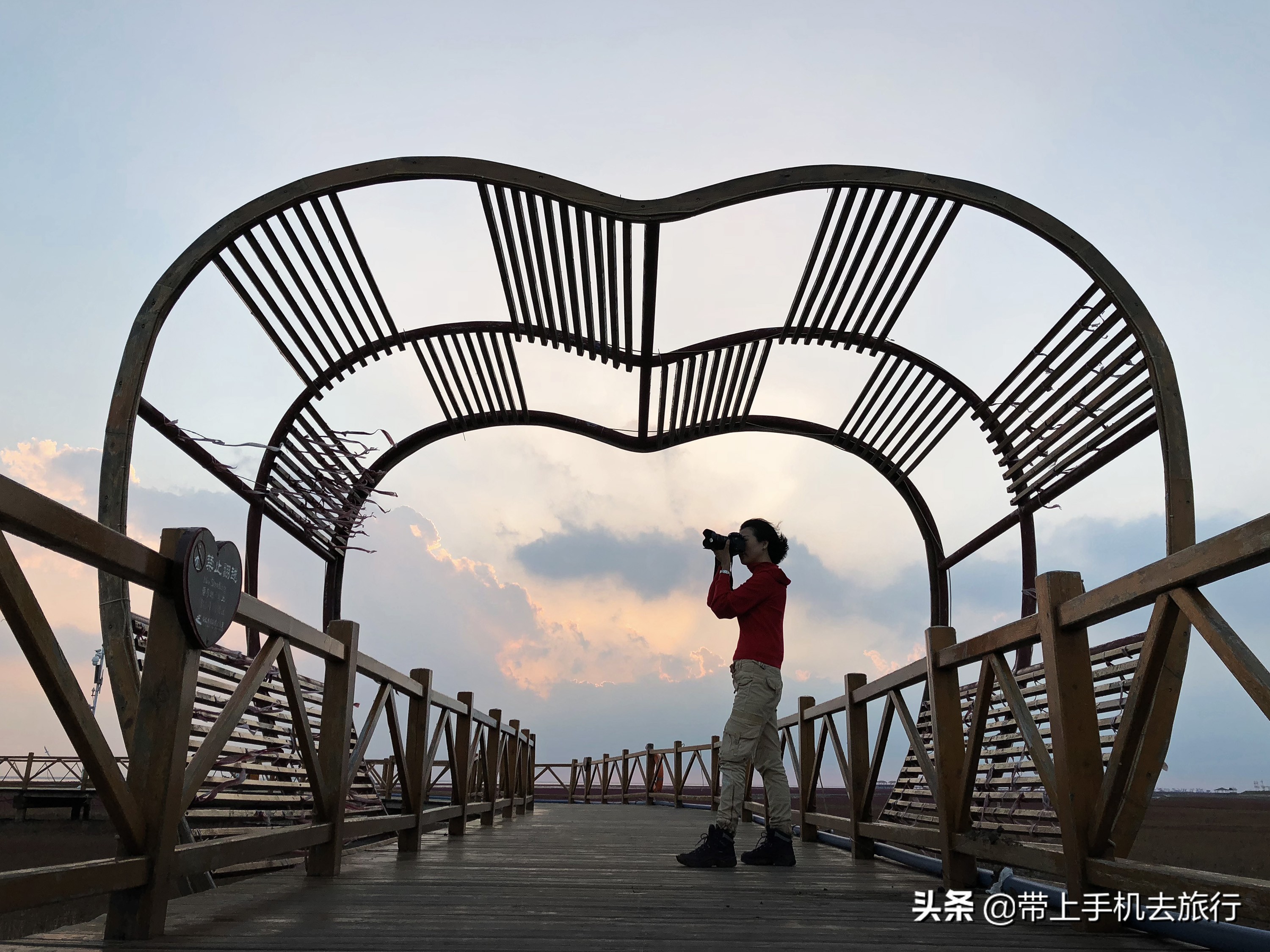 vivo手机逆光功能怎么使用,苹果手机拍逆光人像怎样拍摄