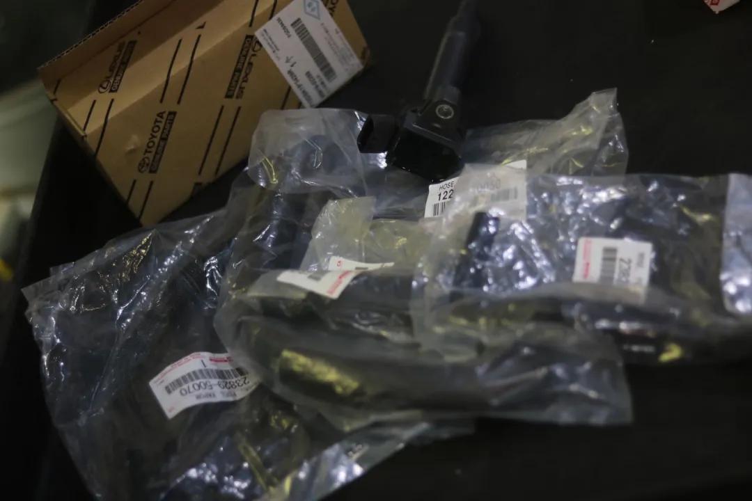 老车翻新：翻新05年残破的雷克萨斯LS430，百万老车，满血复活