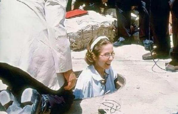 为验证时间不存在，科学家让女子住进地洞130天，实验结果如何？