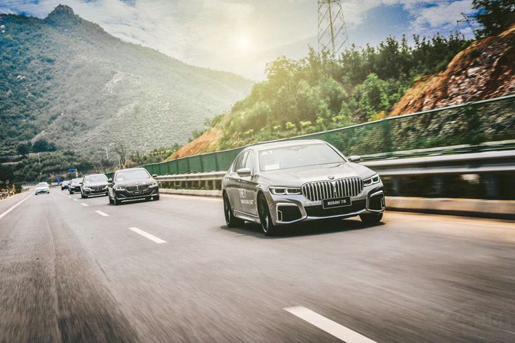 奔驰s级试驾难走的路,奔驰s级最恐怖的一款车