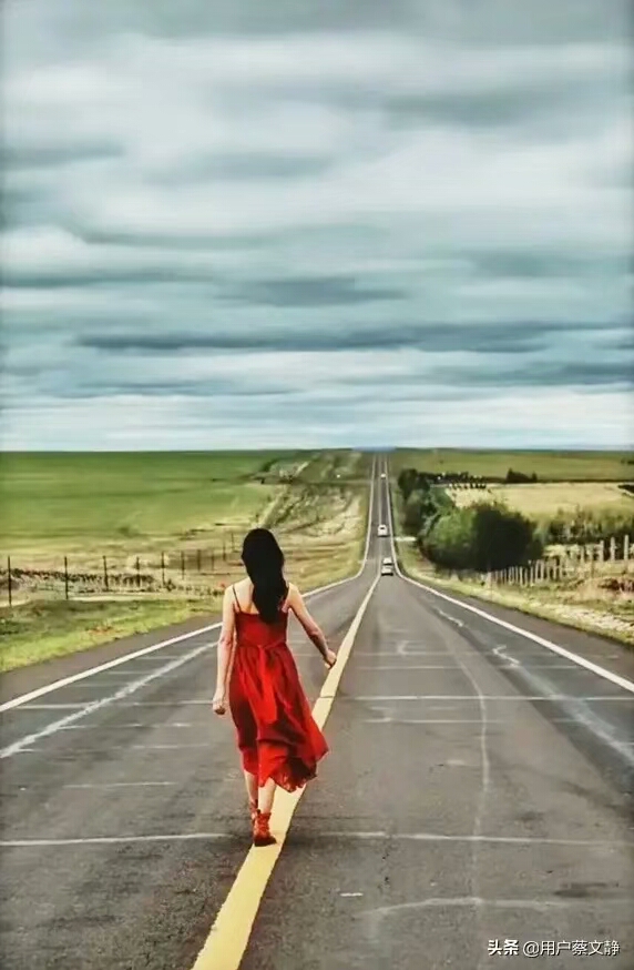 等闲白了少年头，才领悟“水车上的禅”｜中年之悟