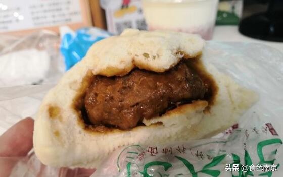 被南京荤食爱好者宠幸的大肉包，今朝终于决出本市前5强！