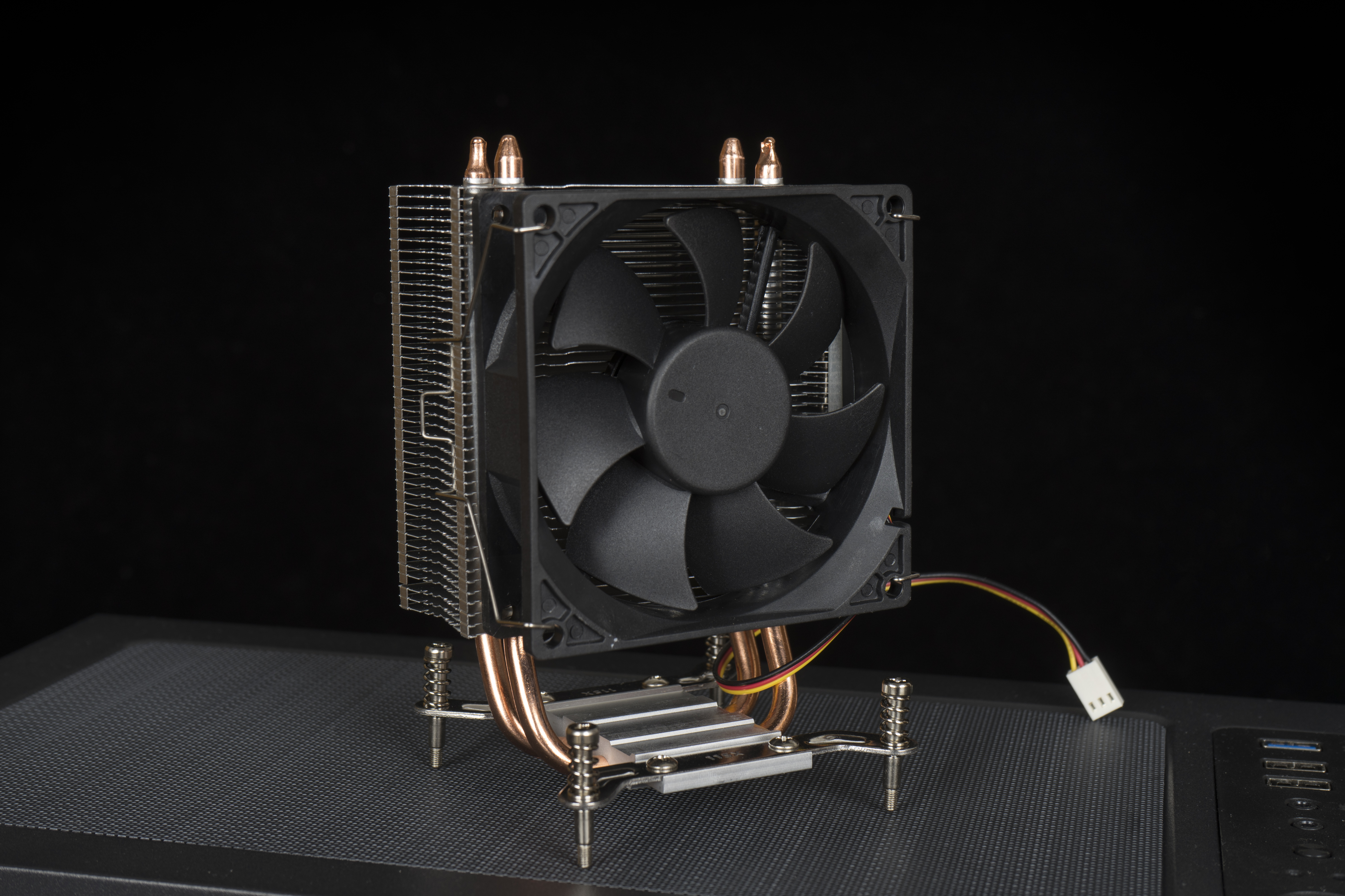 雷霆世纪复仇者v154怎么样,雷霆世纪复仇者电脑主机