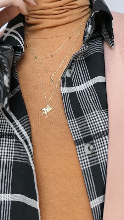 最节省空间又简便的叠风衣方法,薄款中长风衣怎么叠