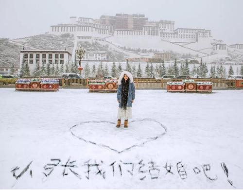 *藏西**旅游，发现拉萨没有高楼，问当地人，刷新我对拉萨的认识！