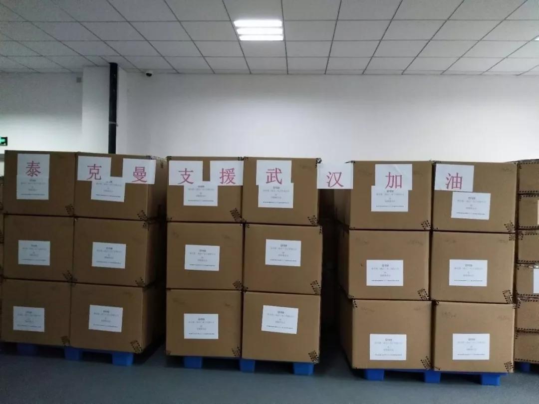 有困难我们一起扛的句子,所有困难我们一起来扛是什么歌名