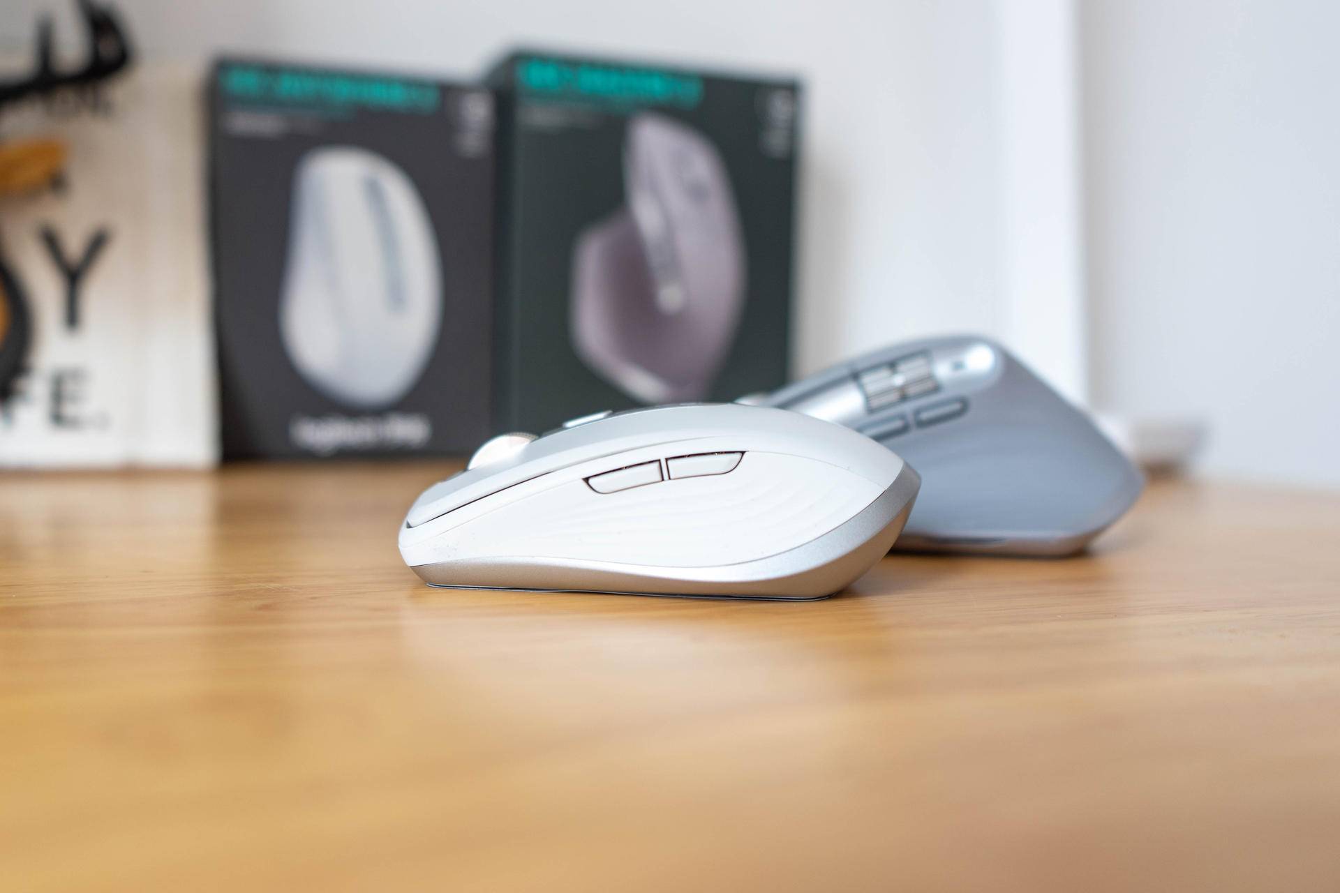 罗技mx系列鼠标哪个好,罗技鼠标mxmaster3对比anywhere3