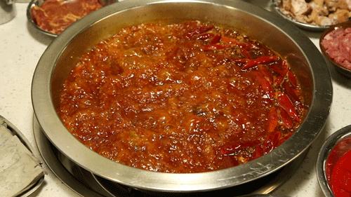 太原老字号火锅店,成都网红店排队4000多桌