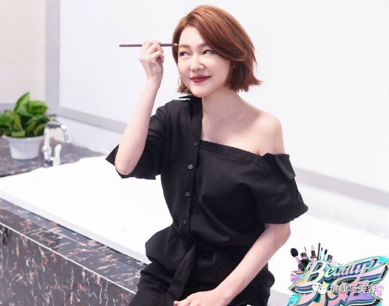 小s自曝画眉毛,小s眉毛对颜值的重要性