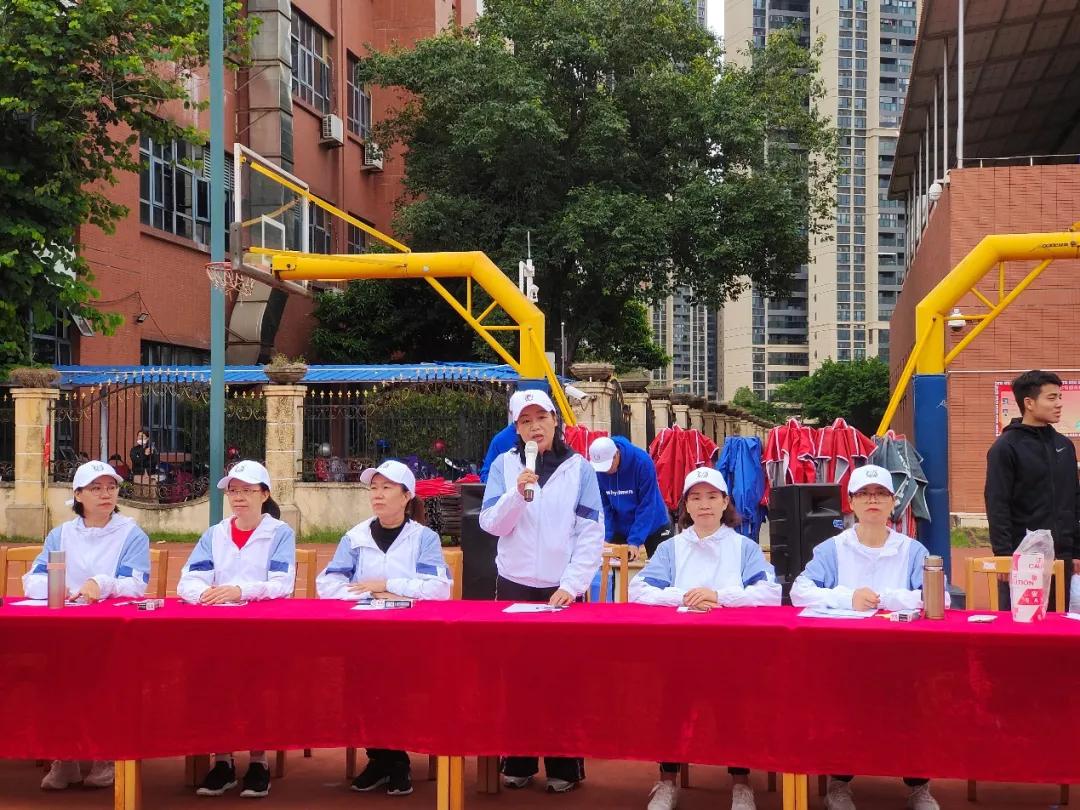 龙腾虎跃展英姿,龙腾虎跃展宏图