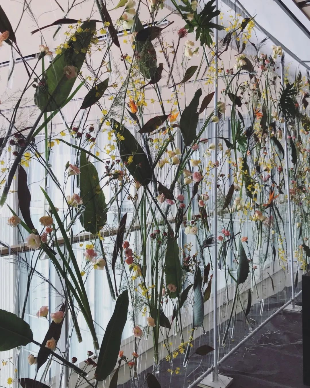 一不小心开了间花店，还和各种大牌合作，真的香