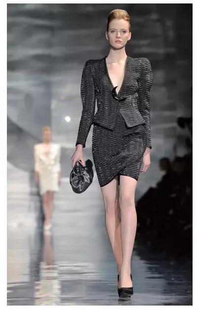 乔治阿玛尼品牌故事,乔治阿玛尼的爱情故事