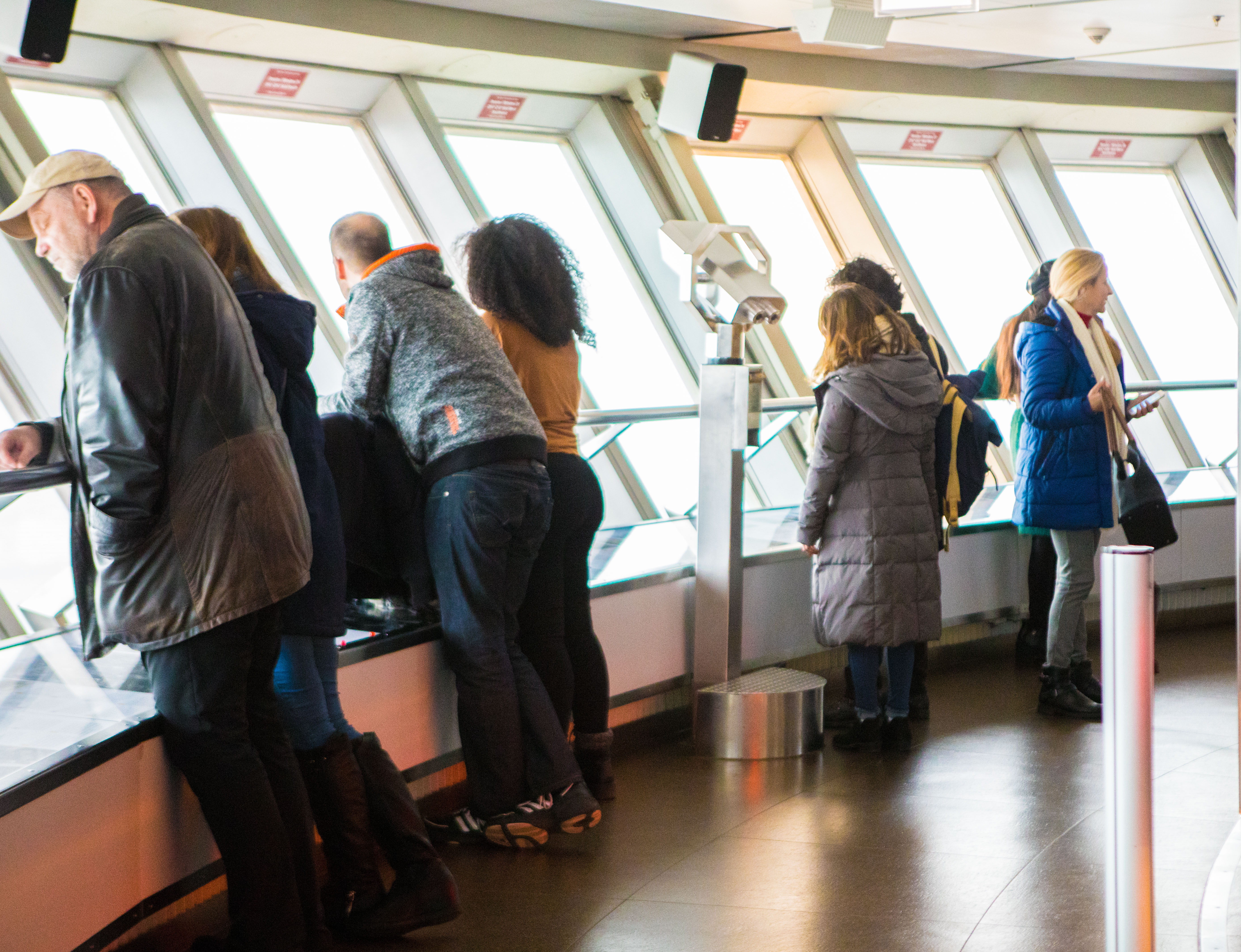 东方明珠和柏林电视塔的区别,柏林有哪些地标性建筑