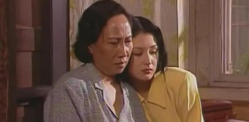 改变于月仙命运的两个人，一名叫马丽娟，一名叫张学松