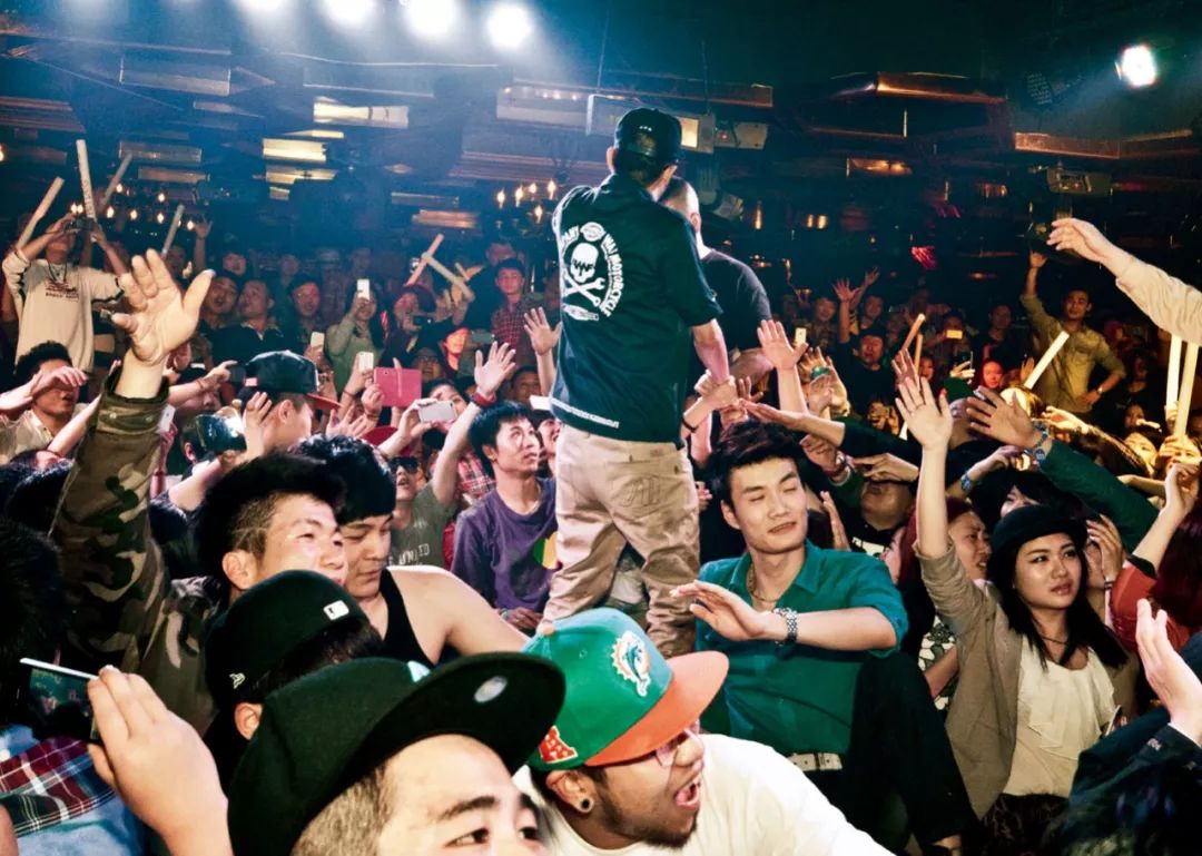 长沙人的快乐正一点一点回来！白天摩天大楼，晚上一脚解放西