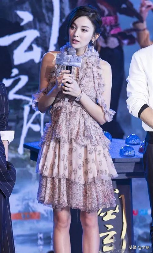 捧红了鹿晗、张艺兴的她，要做大码女装界的张大奕了么？