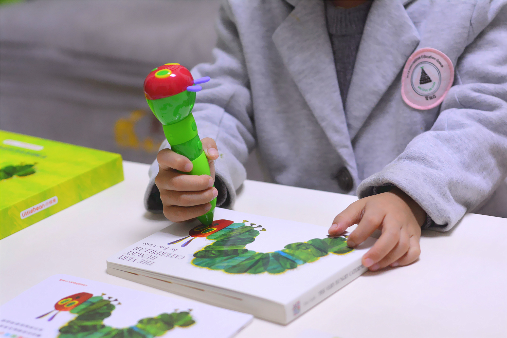 毛毛虫点读笔绘本入门,小彼恩和毛毛虫点读笔是什么关系