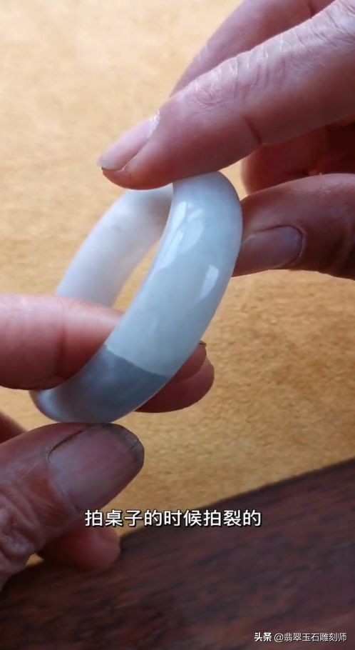 玉手镯断裂了值得修复吗,玉手镯裂了怎么修复