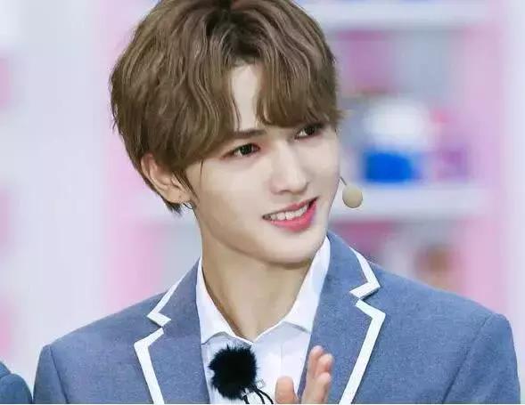 从Bigbang谈起|追星少女：有的爱像大雨磅礴，依然相信彩虹