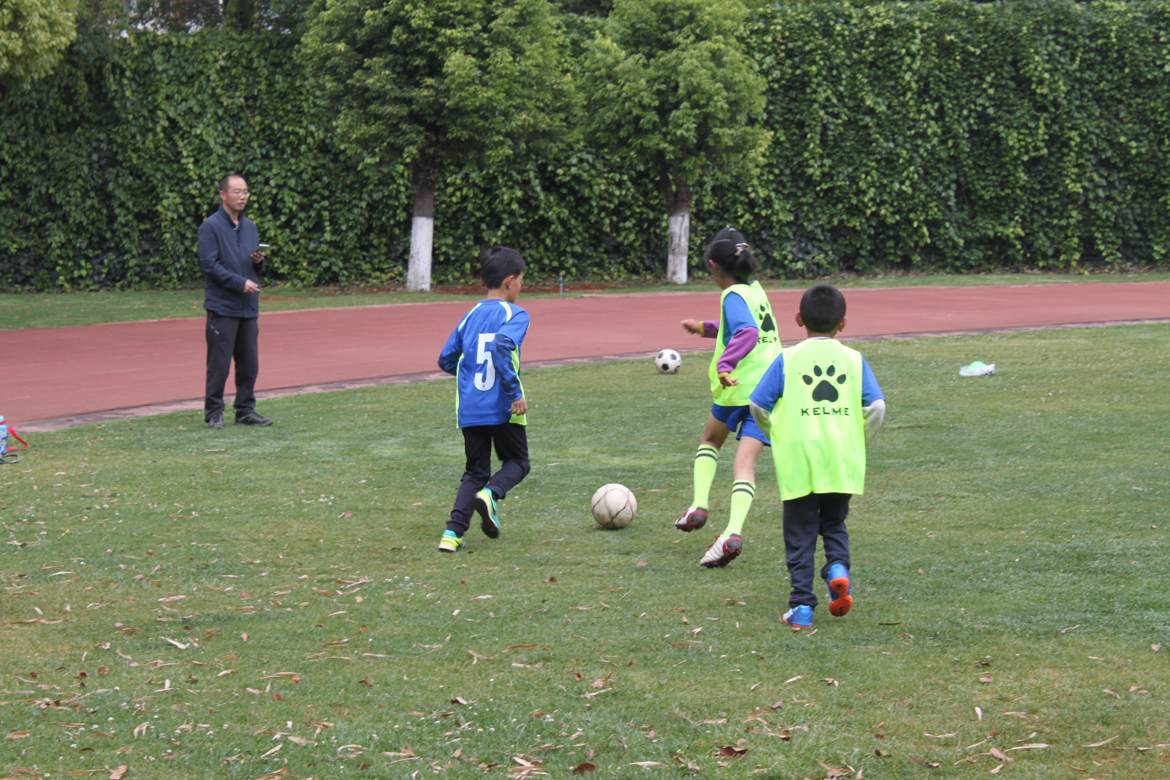 足球训练6-12岁官渡区,昆明少儿足球训练