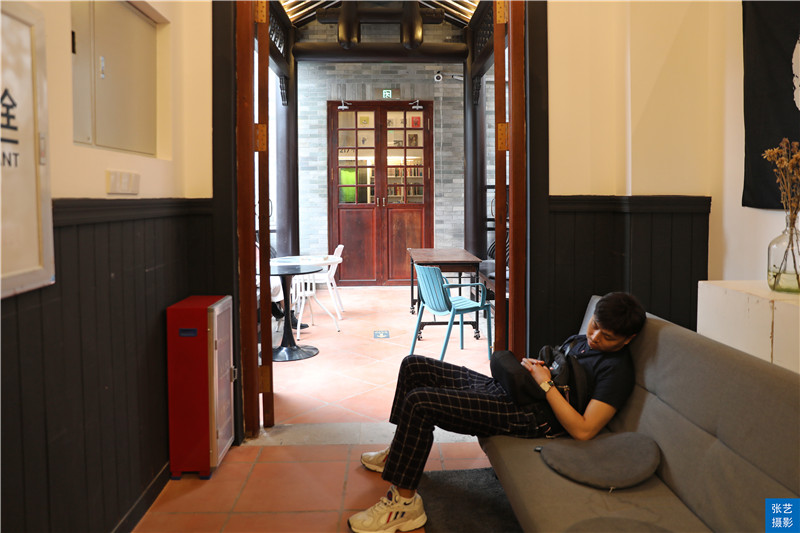 广州荔湾湖公园藏着一个可以睡觉的书店，这家书店再造一个乌托邦