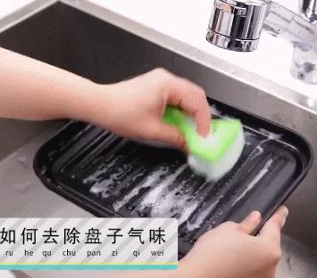 锅盖倒扣锅里,锅盖倒扣在锅上拿不下来怎么办