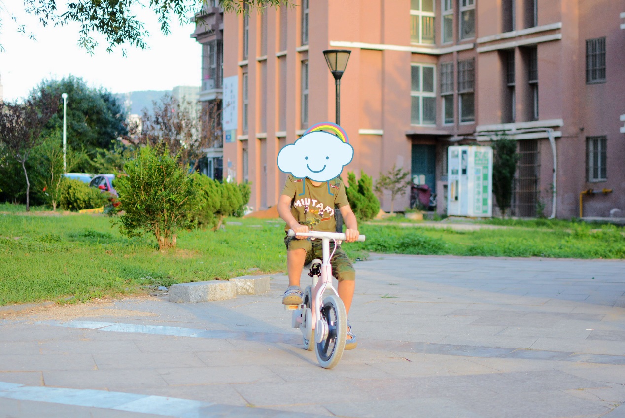 小米生态链儿童自行车,小米儿童自行车深度评测