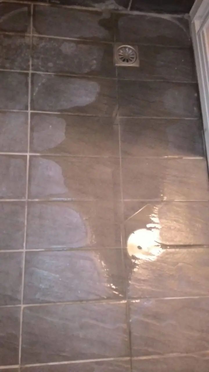 最简易的干湿分离淋浴间,淋浴区干湿分离